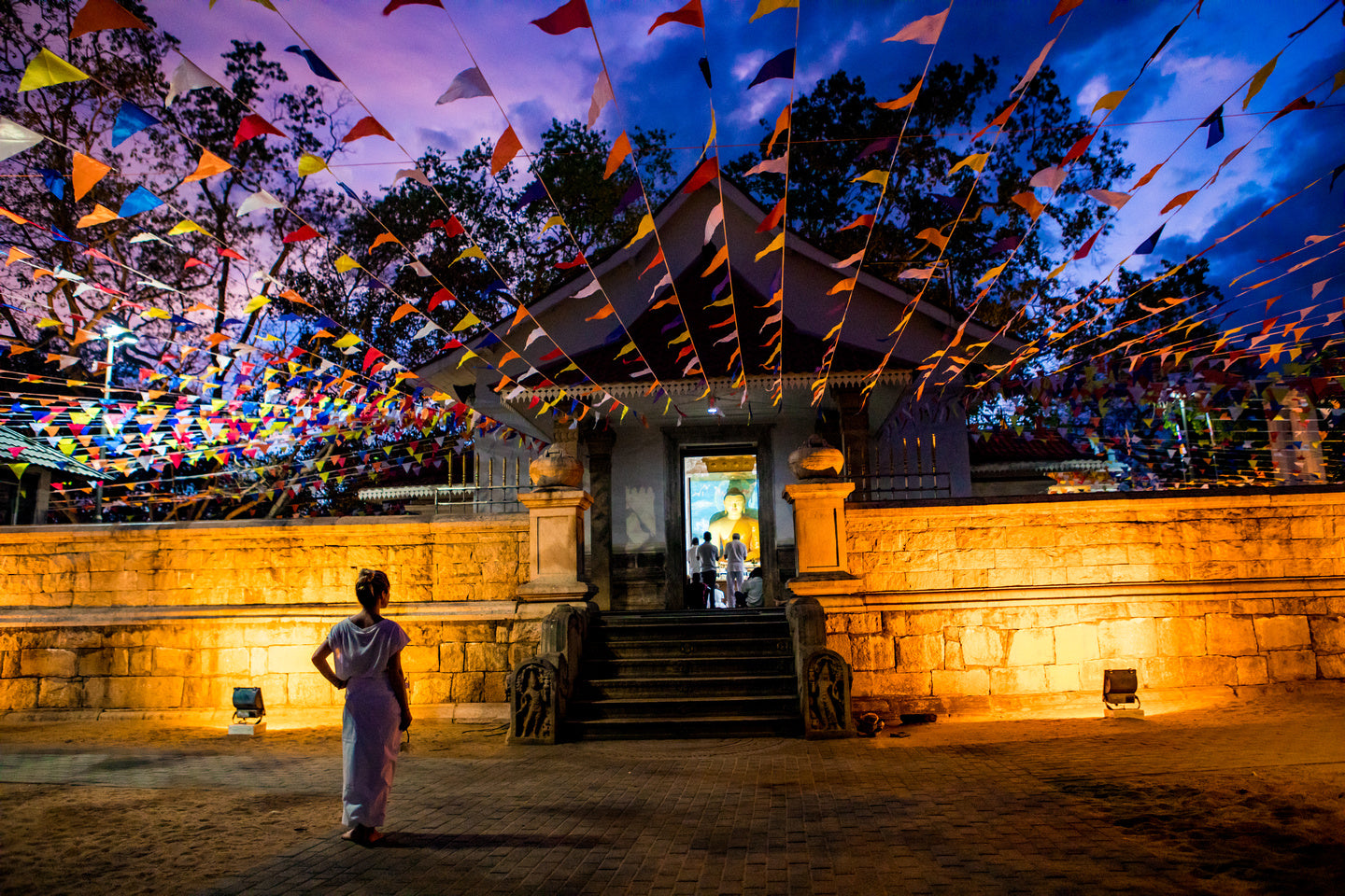 Gold City Queen in Kathmandu, Sri Lanka - Global Goddesses